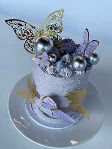 Textured Wave & Pearl Cake